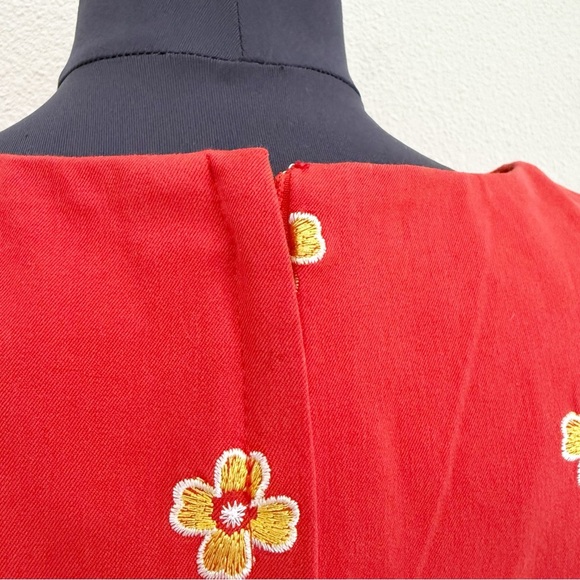 Modcloth Mid-Century Muse Shift Dress embroidered floral Size Small - Picture 7 of 8